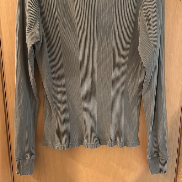 Aerie Women’s Road Trip Long Sleeve Henley Shirt Top Army Green Size Large - Picture 10 of 10